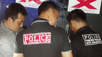 Pemkot 'PELOTOTI' Perizinan Cafe Karaoke di Kayoon Surabaya