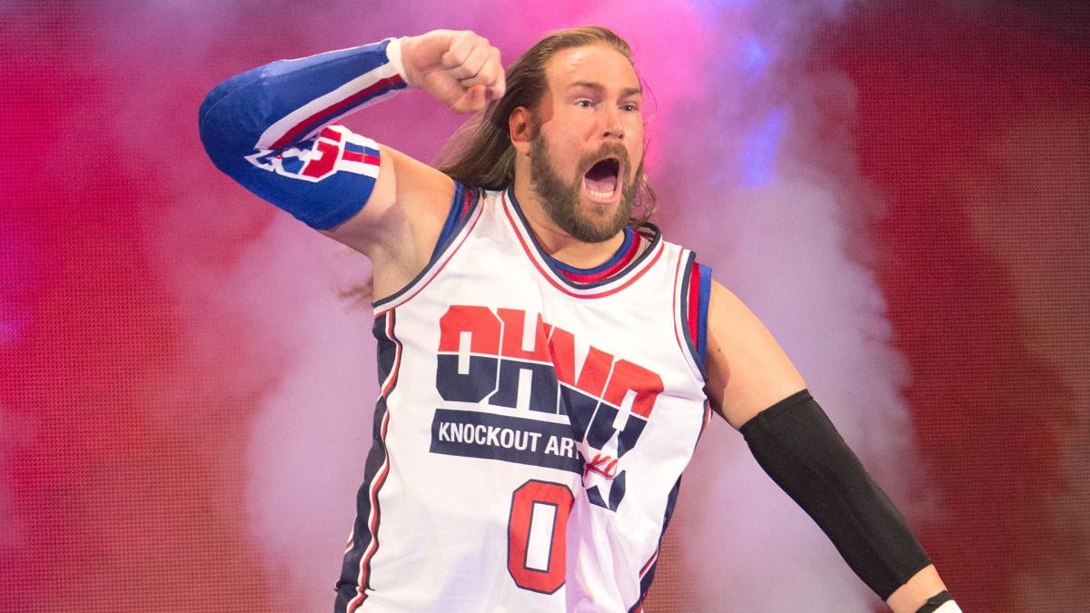 Chris Hero teria recusado diversas ofertas nos últimos meses