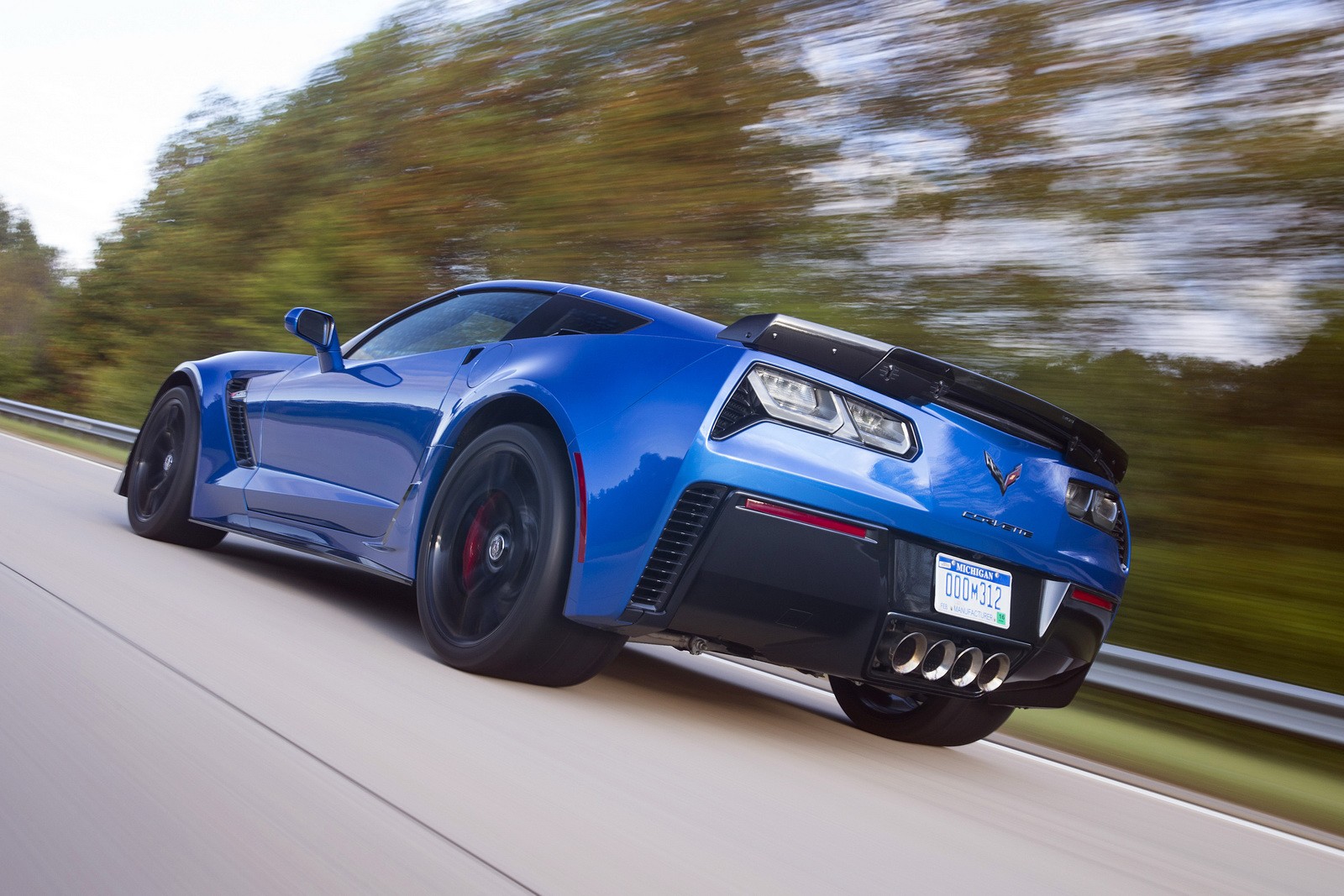 Chevrolet Corvette Z06 review | Latest Cars and Reviews