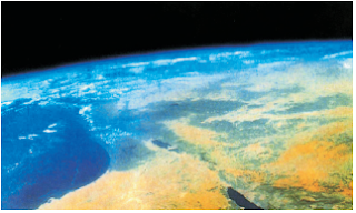 Atmosfer Bumi (Sumber: Ensiklopedia Iptek)
