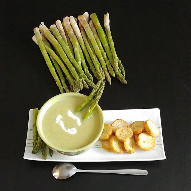 شوربه الهليون لذيده جدا Asparagus soup