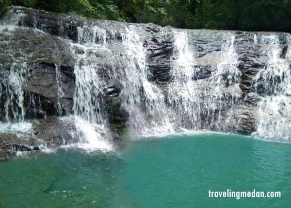Air Terjun Tanjung Raja - Bentang Alam Lau Lutih yang Tak Tertandingi