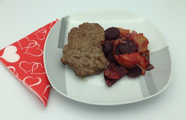 Wessels low carb Welt: Geschmorte Rote/Weiße Bete und Frikadellen