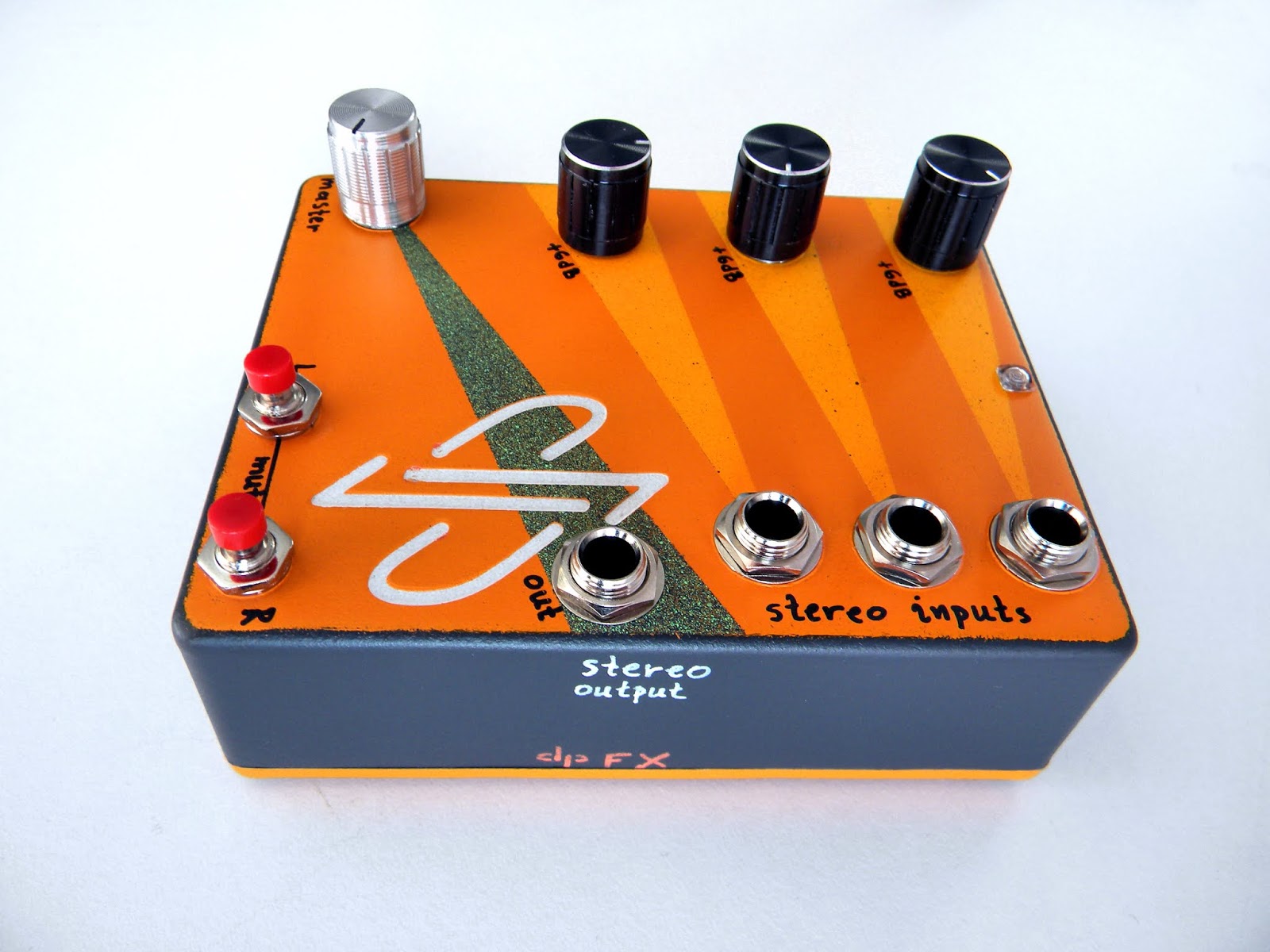 Stereo Effects Mixer dpFX Pedals