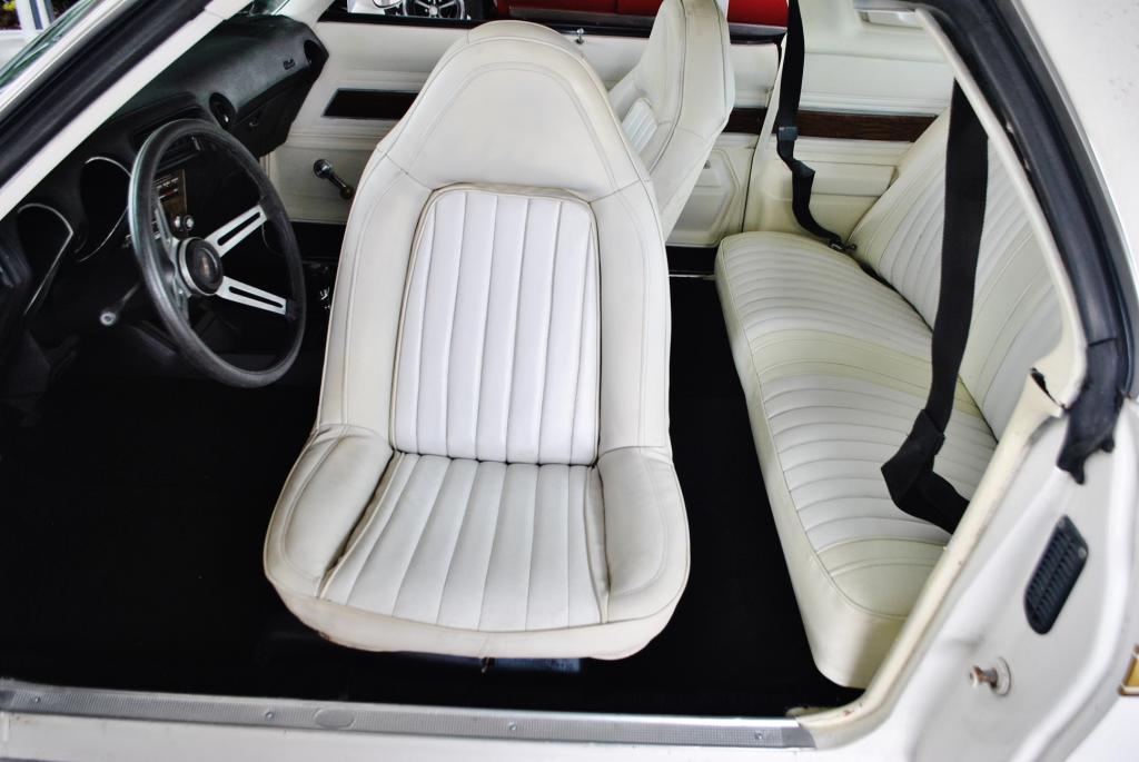 1973 Oldsmobile Hurst/Olds W30 455 V8 With Swivel Bucket Seats.