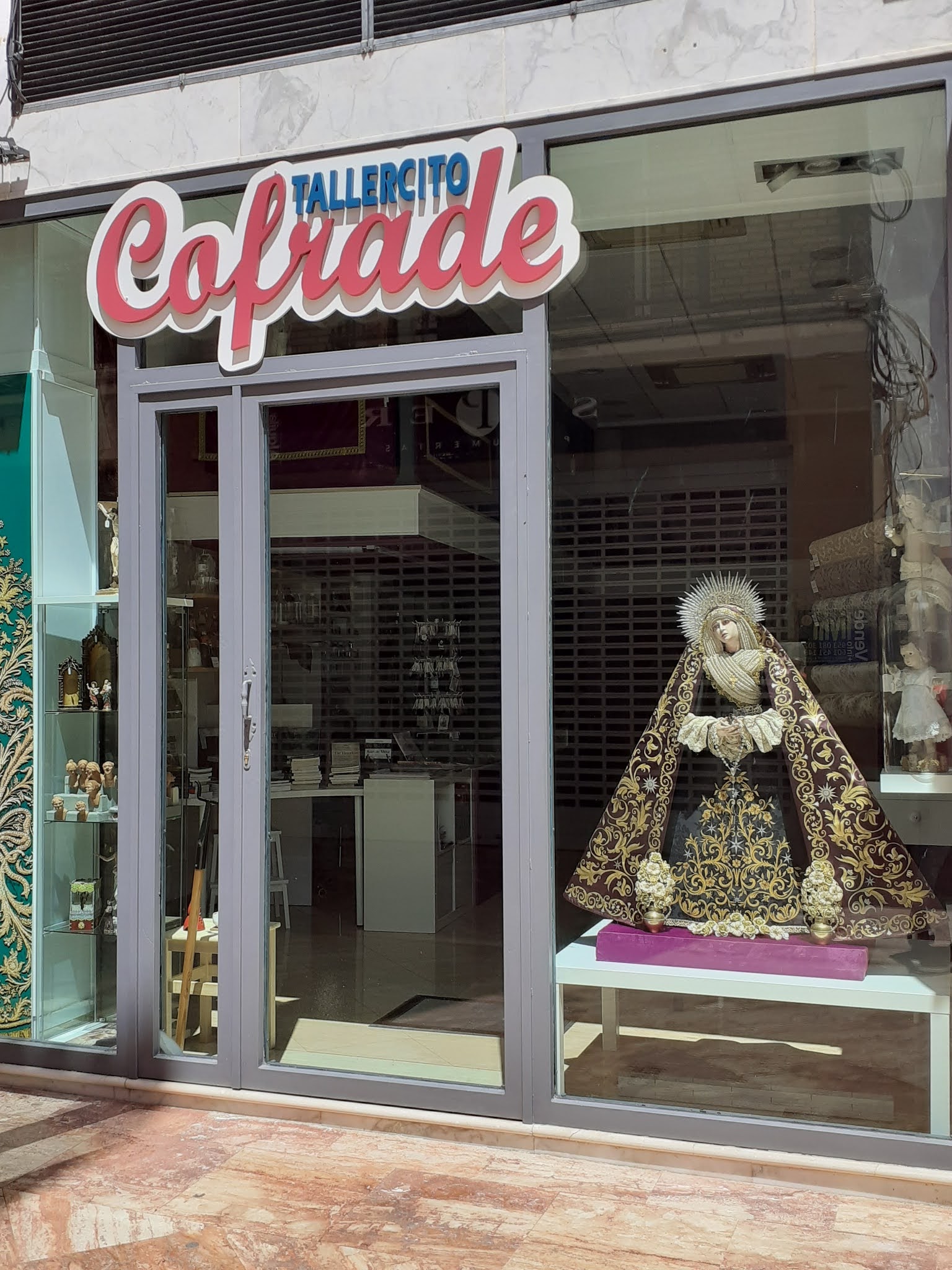 MENSULAS DE PARED DECORADAS - Tallercito Cofrade  Tienda de artículos  religiosos del centro de Andalucía