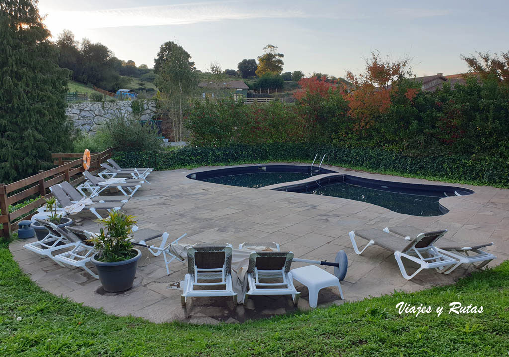 Piscina de La Fuentona de Santillana