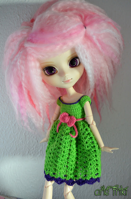 pullip prupate doll yarn wig peluca de lana muñeca de plastico vestido crochet dress ganchillo fur mohair blythe kawaii handame
