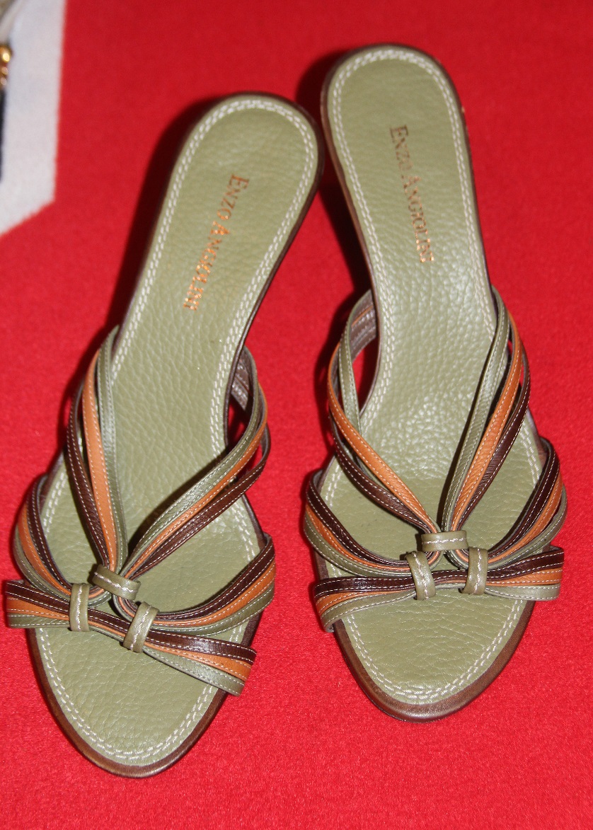 enzo angiolini slide sandals