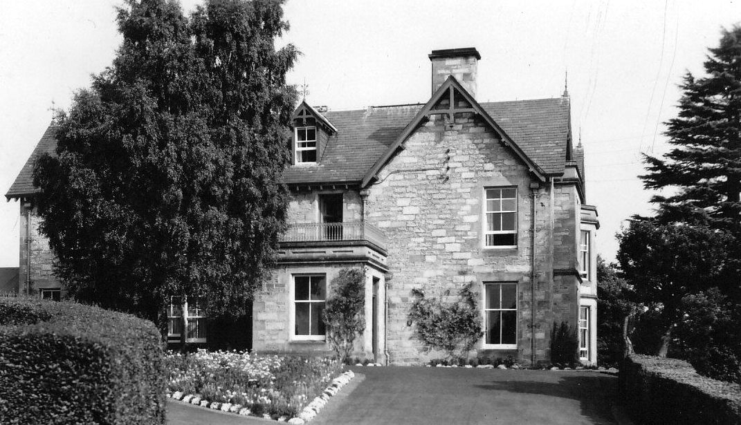 Tour Scotland: Old Photograph Castlebeigh Hotel Pitlochry Perthshire Tour Scotland: Old Photograph Castlebeigh Hotel Pitlochry Perthshire