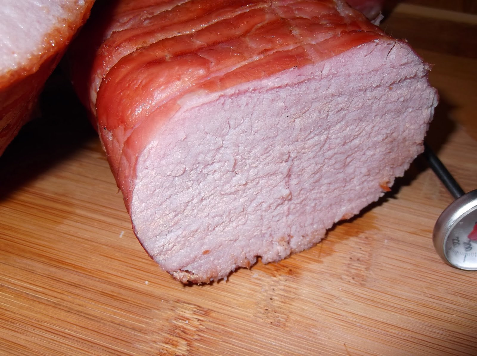 Мягкое свиное мясо. Солонина с беконом. Кубик бульонный свинина бекон. Канадский бекон. Орешки Солонина с беконом.