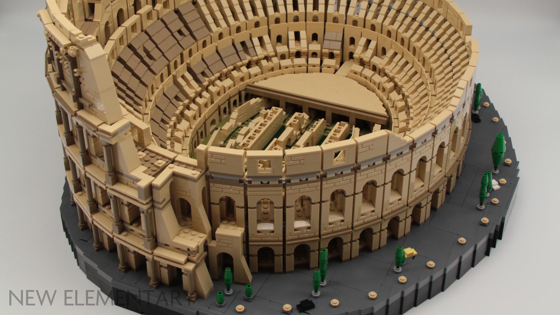 lego colosseum