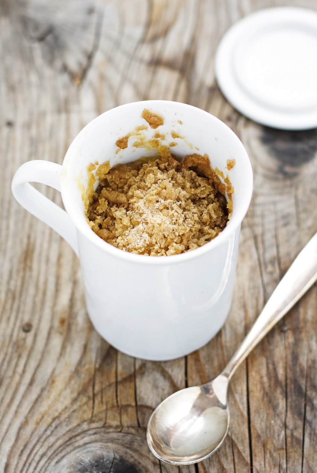 (5Minute) Cinnamon Streusel Coffeecake in a Mug The Iron You