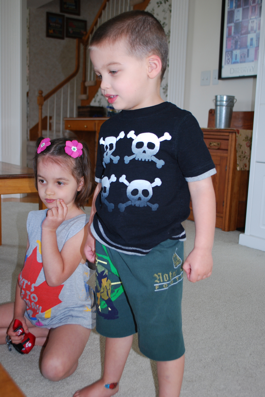 Roonie Ranching: Football shirt shorts