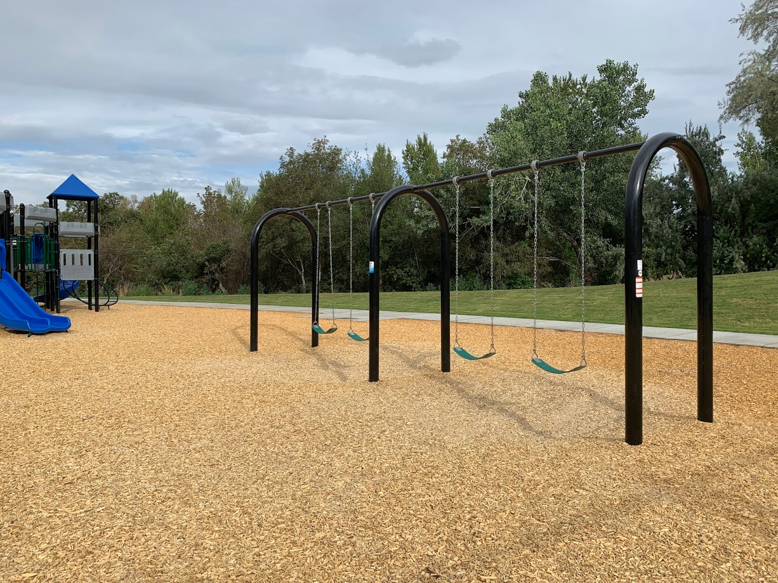 REVIEW OF NICHOLLS PARK (CASTLE PARK), FRUIT HEIGHTS, UT Davis County