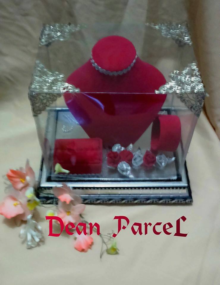 Model Bentuk Kotak Cincin dan Perhiasan Pernikahan Dean