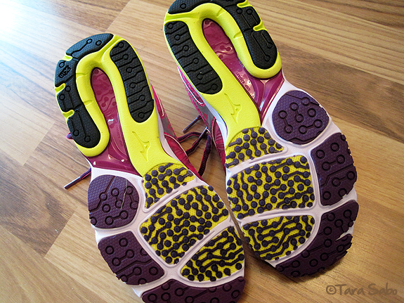 A Daily Dose of Fit: Sponsored Post: @MizunoRunning #WaveSayonara Shoe ...
