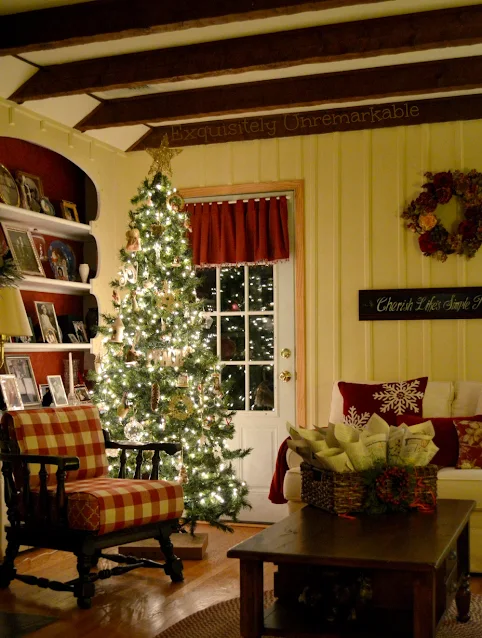 Rustic Country Christmas Living Room