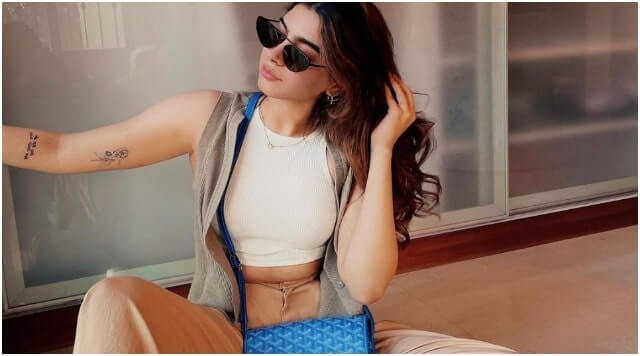 Khushi Kapoor Slaying Her Casual Look In This Candid Picture.