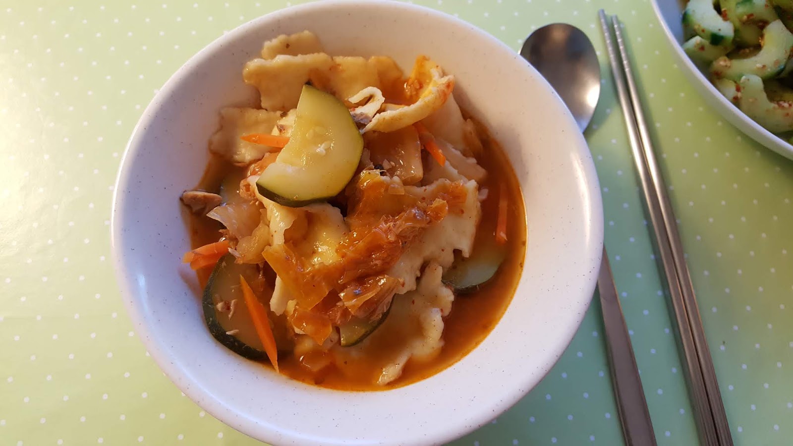 Soupe SooJaeBi Korean type pasta soup