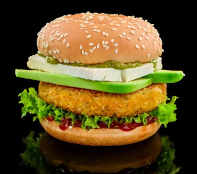 Burger घर पर आसानी से ऐसे बनाएं वेज बर्गर