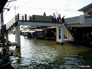 MERCADO FLOTANTE DE AMPHAWA. TAILANDIA