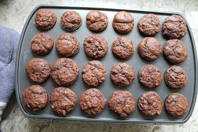 Food Lust People Love: The bananas are very subtle in these chocolate banana mini muffins. What they don’t add in flavor though, they make up for in texture. These little guys are soft, tender and light. And oh, so chocolatey, with both cocoa and chocolate chips. Even if you aren’t typically a fan of bananas, I encourage you to give these muffins a try.