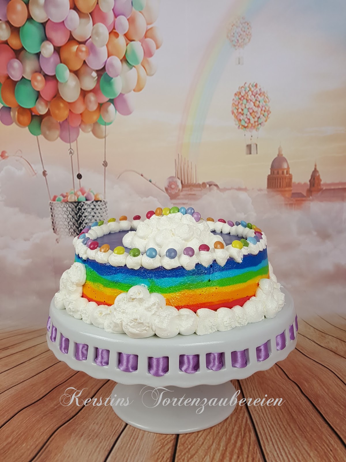 Regenbogentorte - Käsesahne