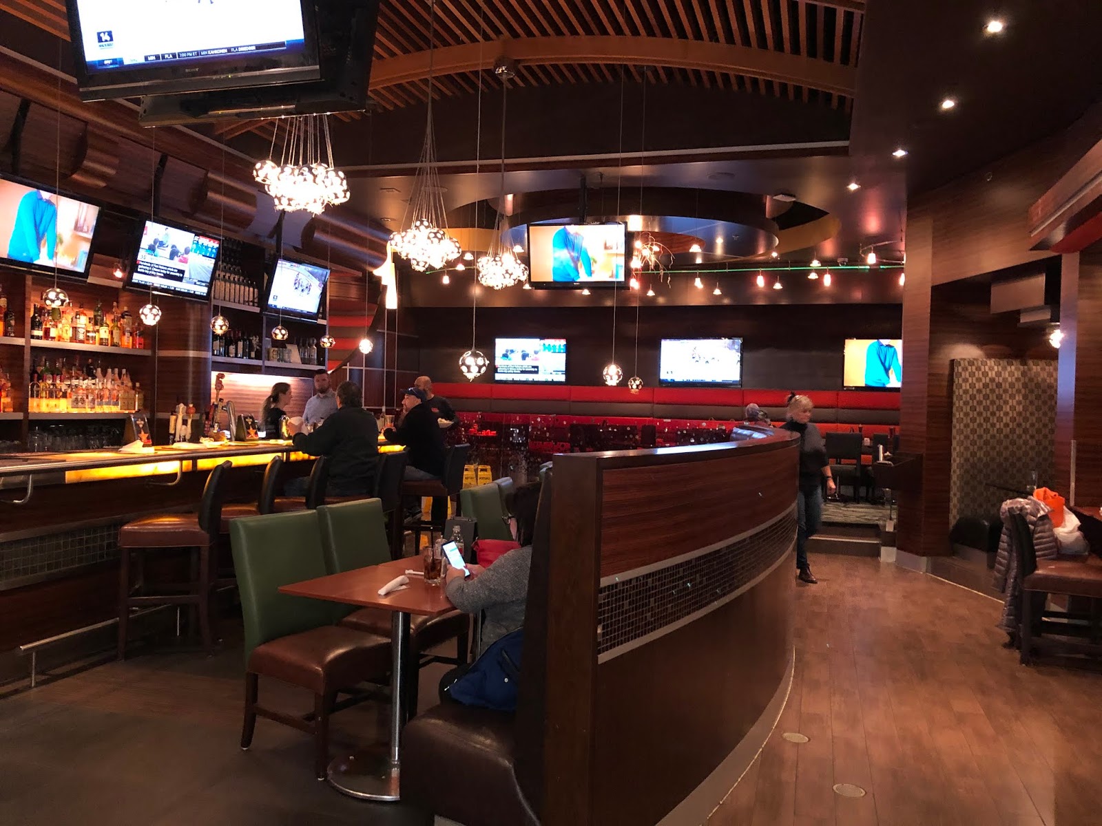 Teena in Toronto Pickle Barrel, Vaughan, ON