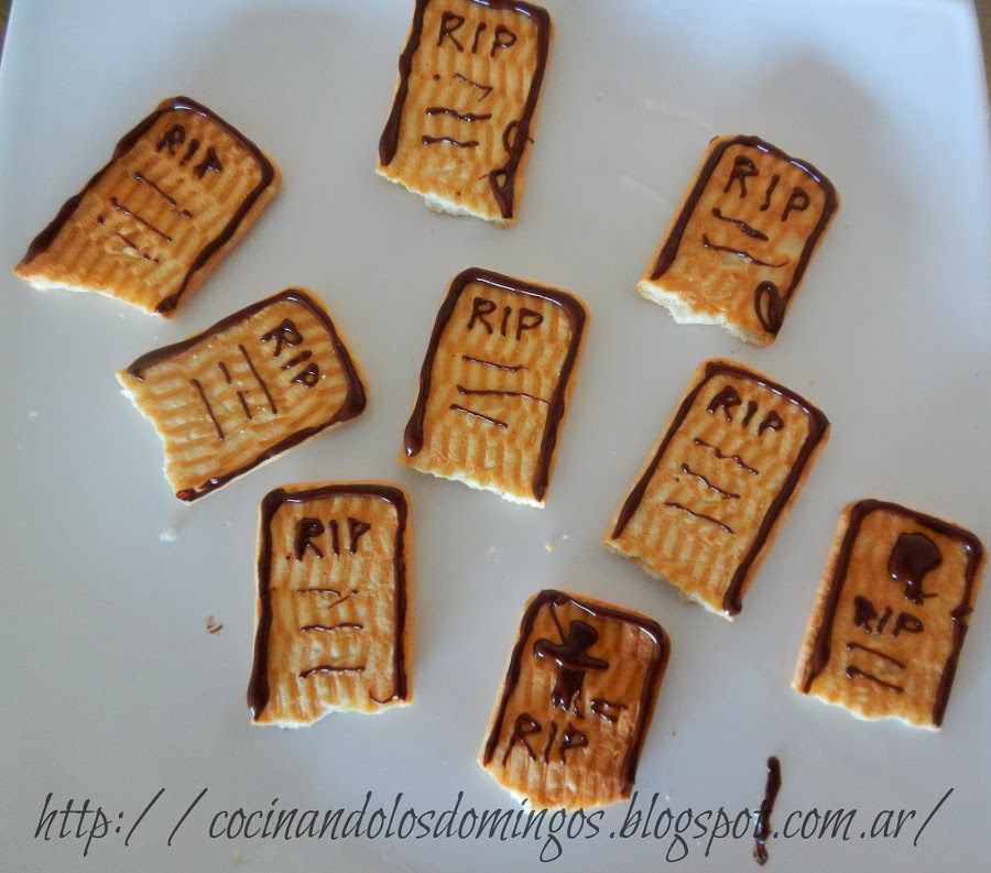 postre de halloween cementerio delicioso