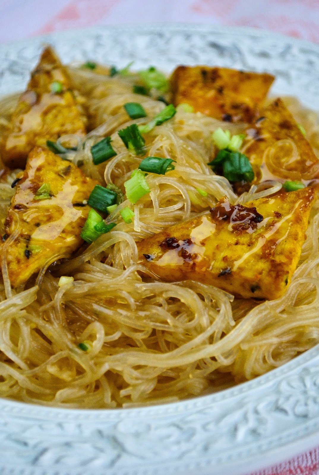 Bean vermicelli with garlic sauce and lemony tofu VeganSandra