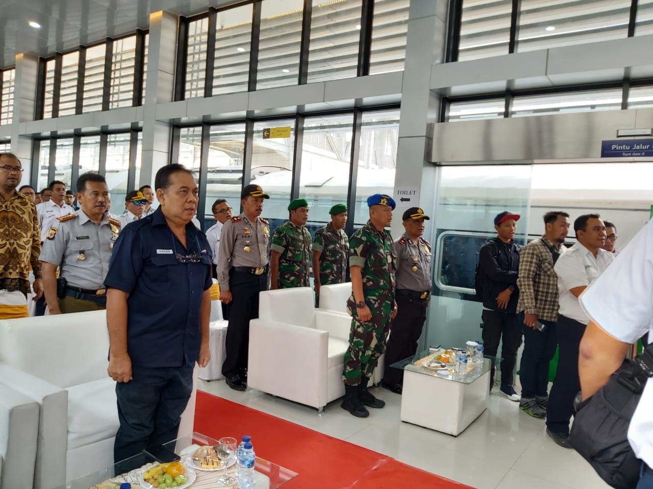 Kodim 0735 Surakarta Komandan Koramil 02 Banjarsari Hadiri Peresmian Ruang Tunggu Ka Bandara Adi Soemarmo Stasiun Solo Balapan