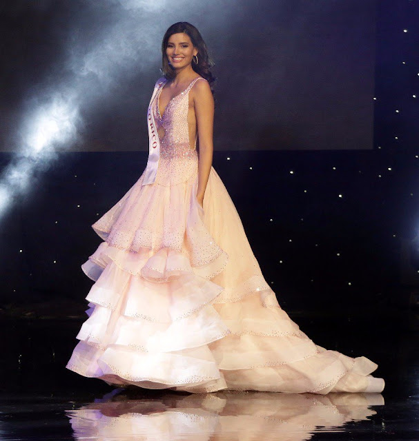 Gown1.JPG