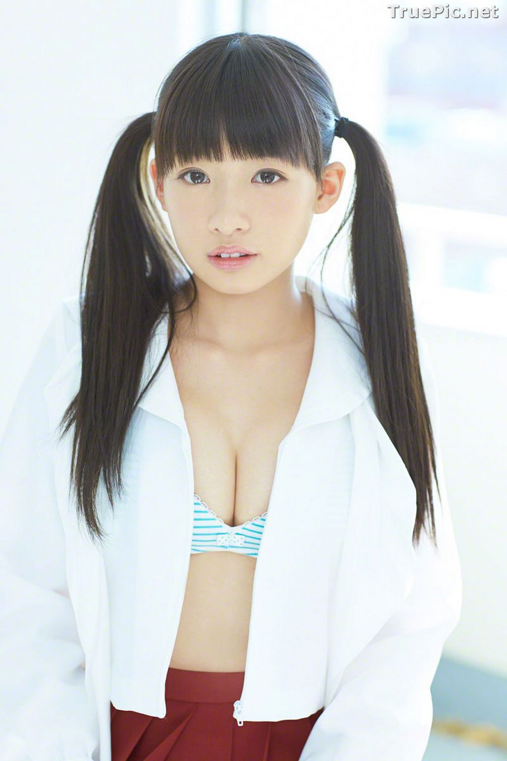 Image Wanibooks No.133 - Japanese Model and Singer - Hikari Shiina - TruePic.net - Picture-93