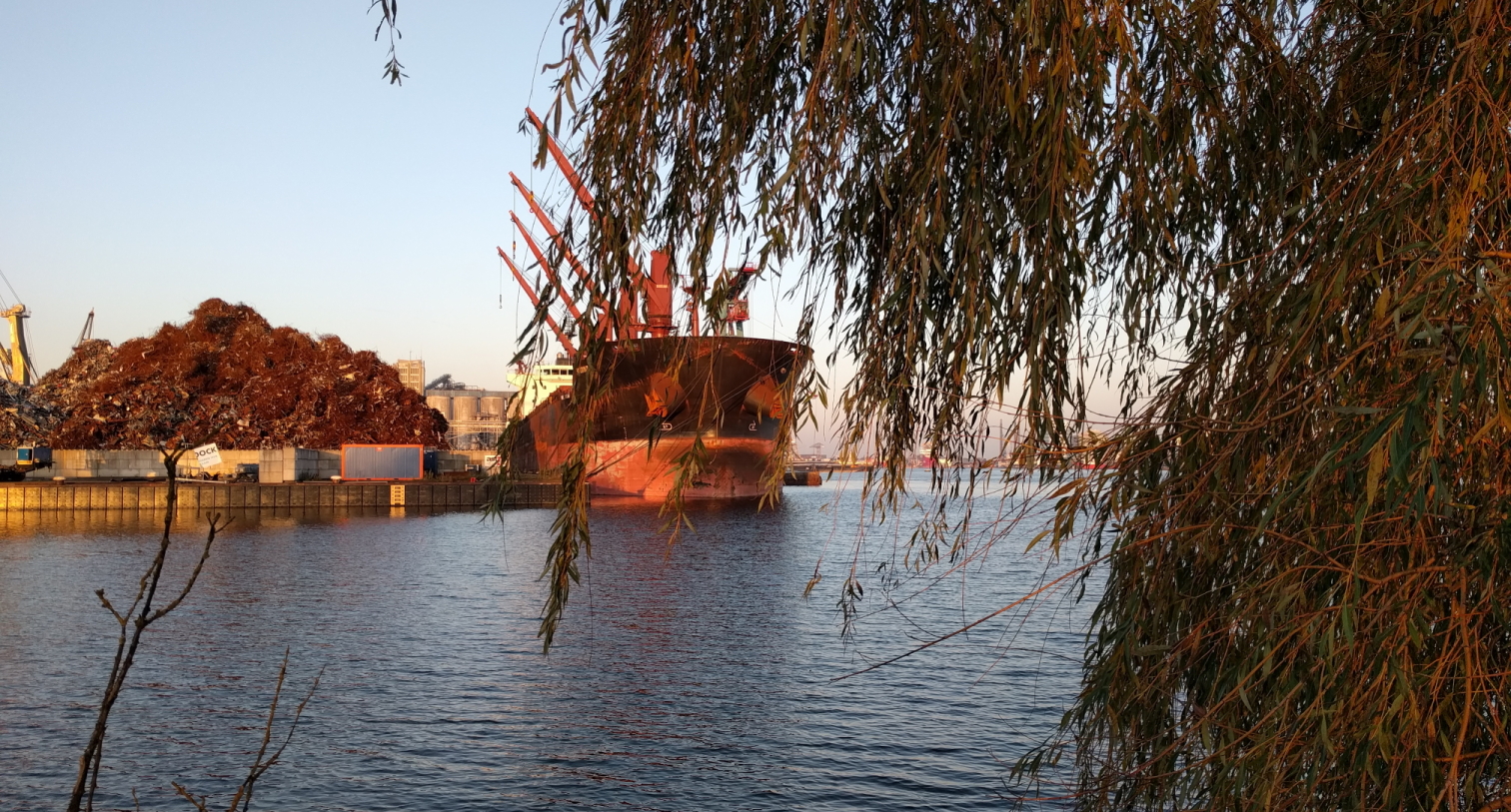 DialoogMonoloog Oud ijzer in oud ijzer