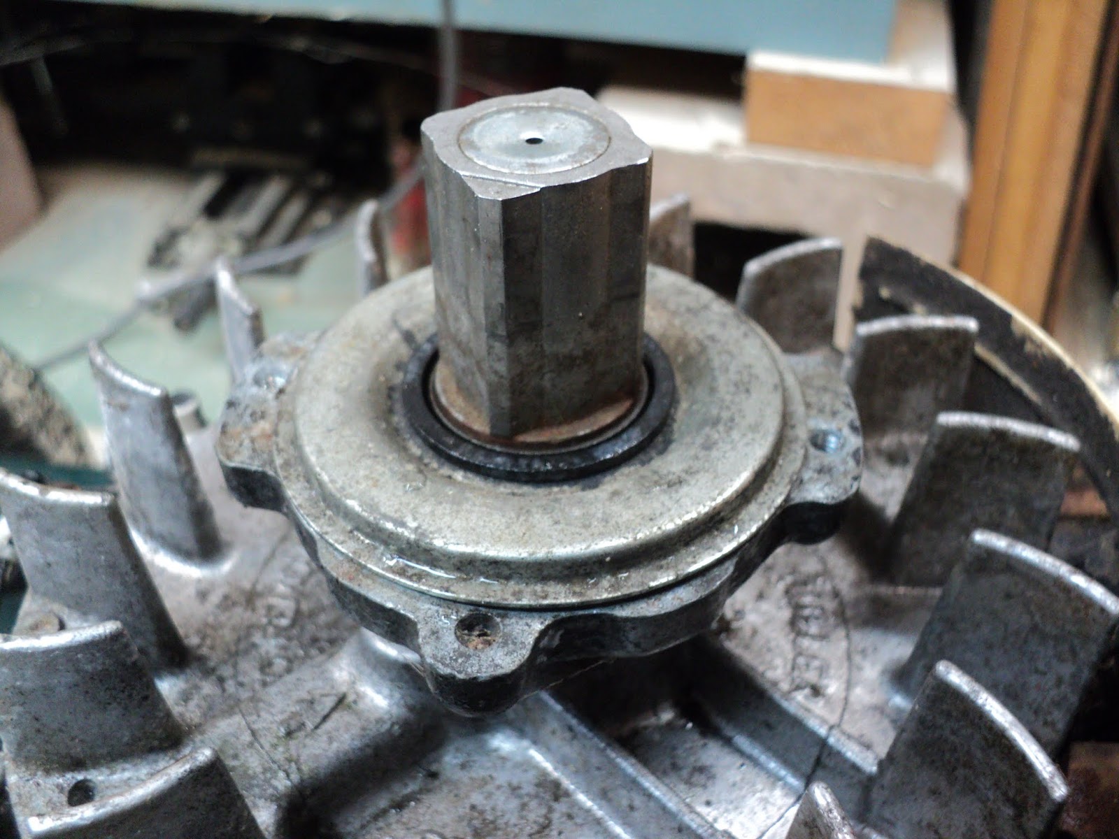 Rouge River Briggs & Stratton Model 95902 Recoil Starter Cog