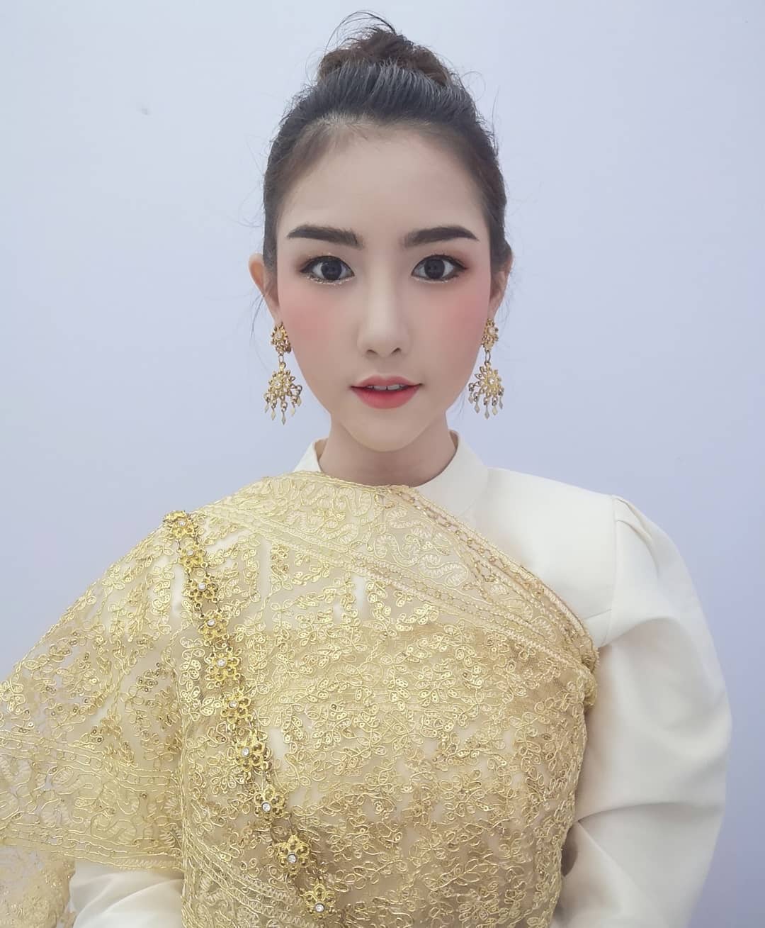 Inilah Cewek Cantik Montok Putih Mulus - Selebgram Thailand (Thai Girl