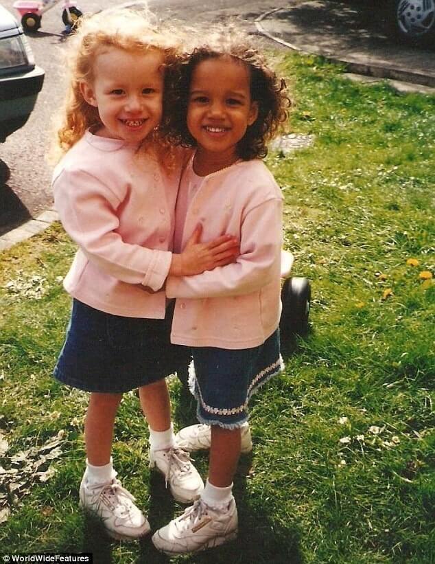 Beautiful Pictures Of The First Twin Sisters With Different Skin Colors Who Are 18 Years Old Today