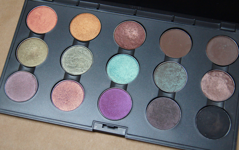 mac eyeshadow collection review swatches bright palette