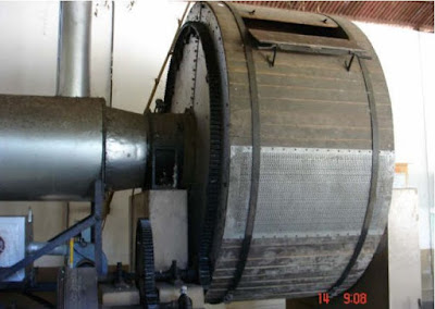 Secador de cacao, tipo tambor giratorio.