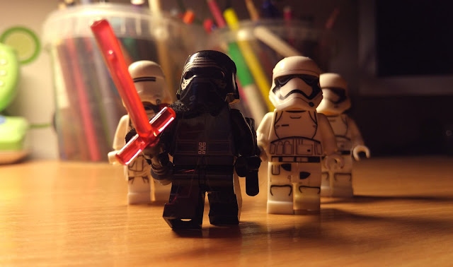 Kylo Ren and stormtroopers