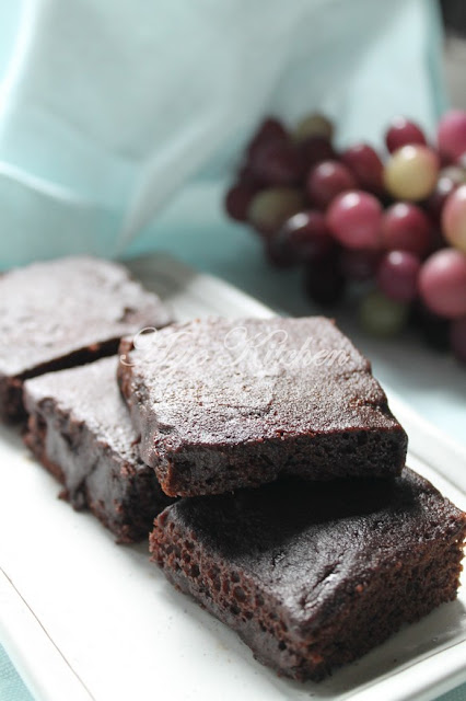 Easy Cakey Chocolate Brownies