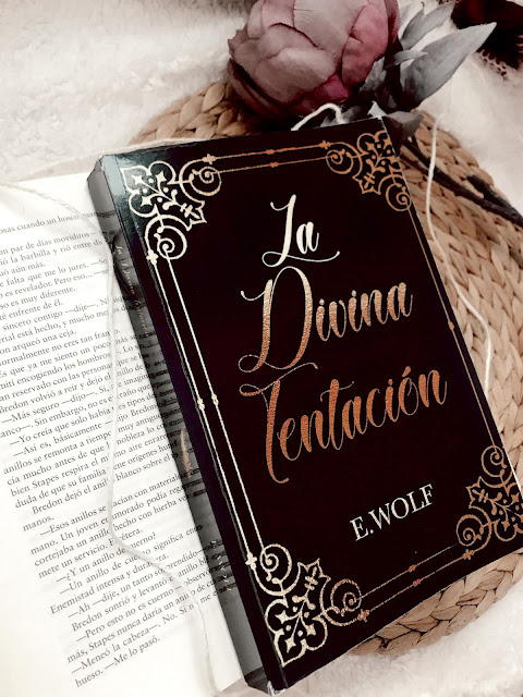 Reseña literaria La divina tentación de Eneida Wolf