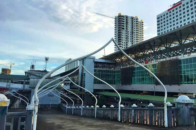 Menapaki Jembatan Titi Gantung di Kawasan Urban Medan - Traveling Medan