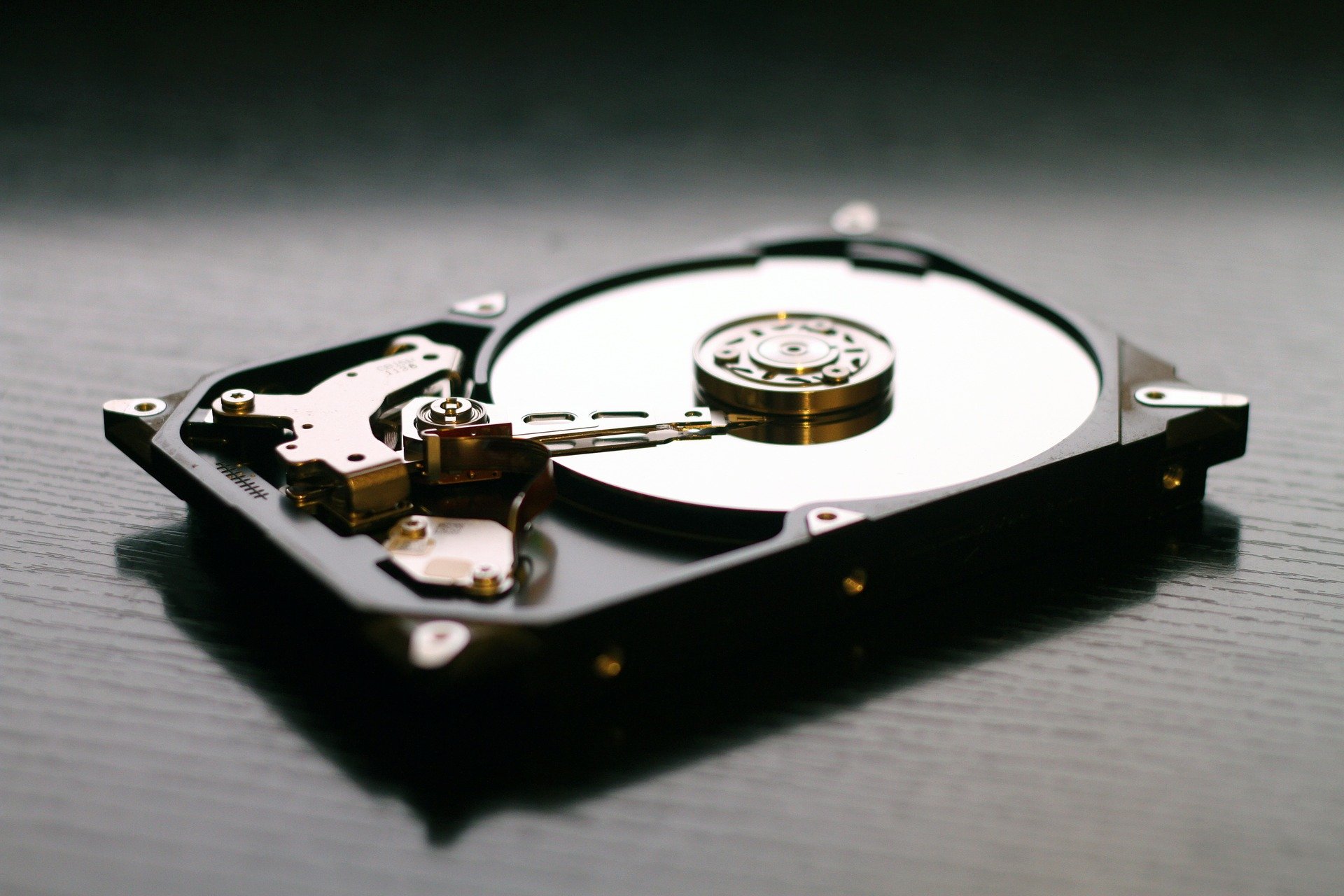 How do Hard Disk Drives Work (HDD) Technical Info ICT Technical