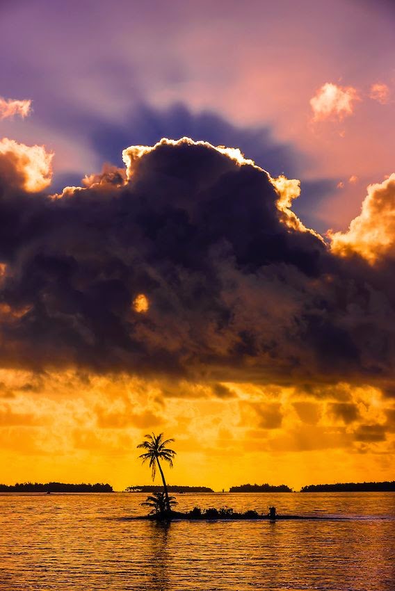 French Polynesia | 10 Places to See Beautiful Sunset Around The World French Polynesia | 10 Places to See Beautiful Sunset Around The World
