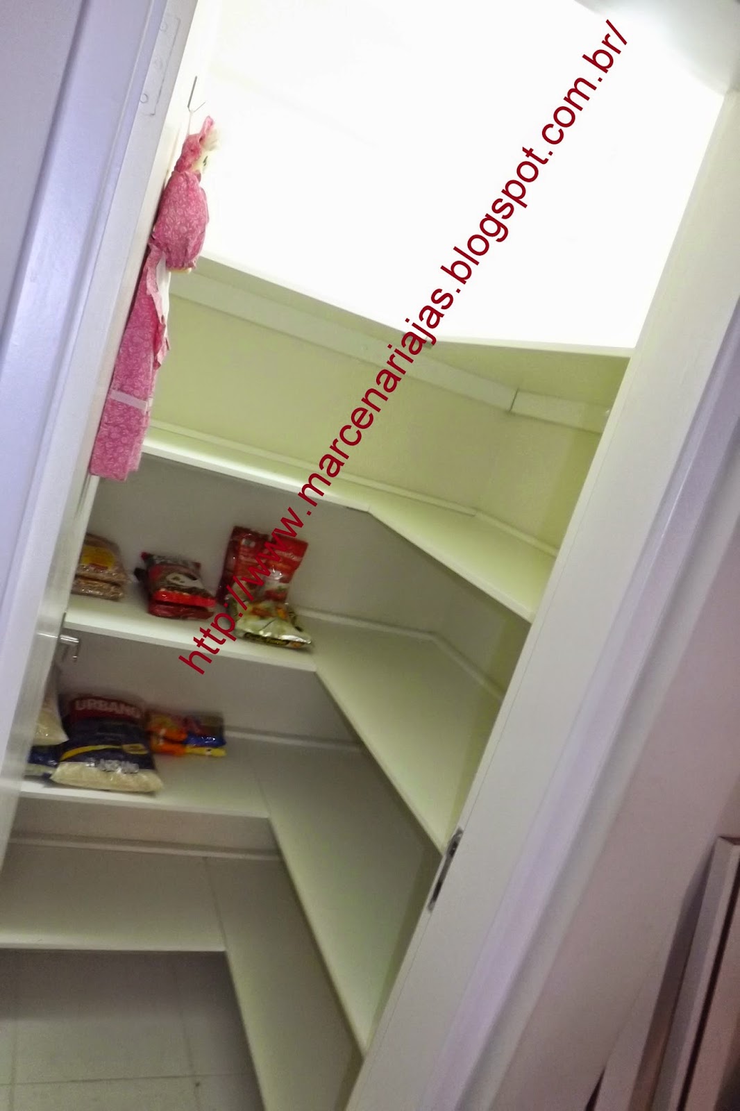 Marcenaria J. A. S.: Prateleiras para dispensa