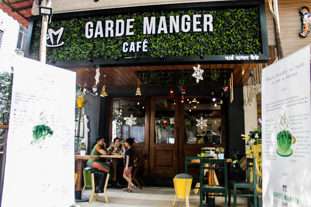 Garde Manger Cafe India Healthy Nutrition Vegetarian Vegan Food Blogger Review Lifestyle Photography Delicious Cheese Quinoa Sandwich Dessert Smoothie Waffle