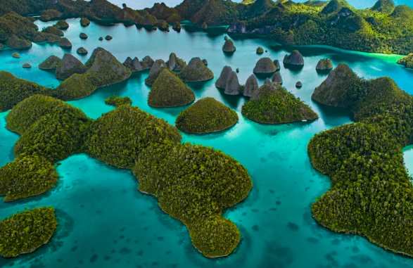 5 Tepi laut Tercantik Sejauh Pulau Papua | Celotehfinas