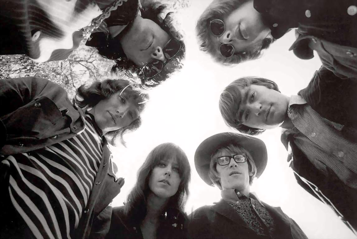 Discoteca Básica Bizz 064 Jefferson Airplane Surrealistic Pillow (1967)